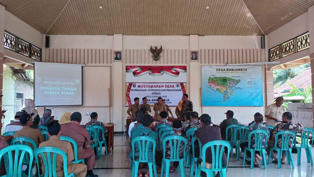 PEMBAHASAN, PENETAPAN, DAN PENGESAHAN APBDES DESA BANJAREJA TAHUN 2025 
